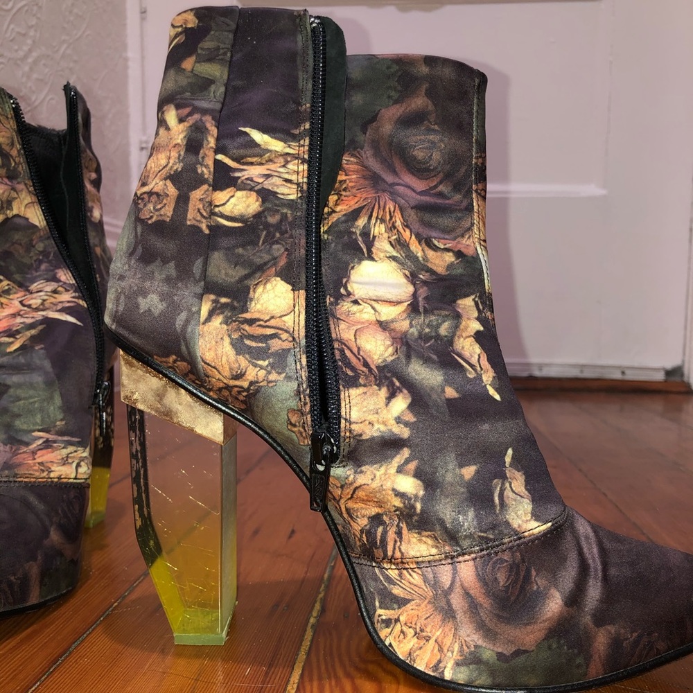 Miista Heels - Picture 2 of 5